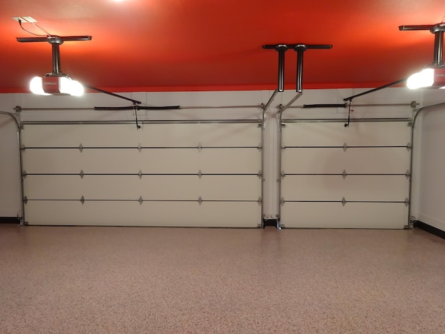 1166 Sanbyrn Dr, Cordova, TN 38018 - garage with a garage door opener
