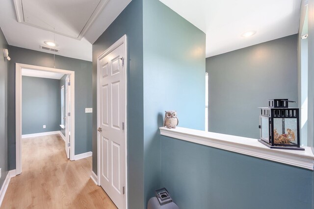 631 Peyton Cir, Memphis, TN 38107 - hall with attic access, light wood finished floors, baseboards, and recessed lighting