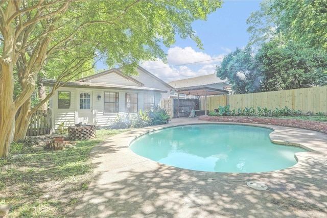 1995 Walker Ave, Memphis, TN 38104 - view of pool