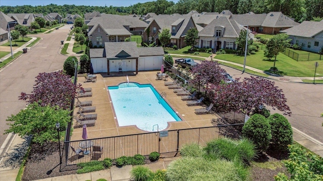 1668 Jennings Mill Ln, Collierville, TN 38017 - community pool with a residential view and a patio area