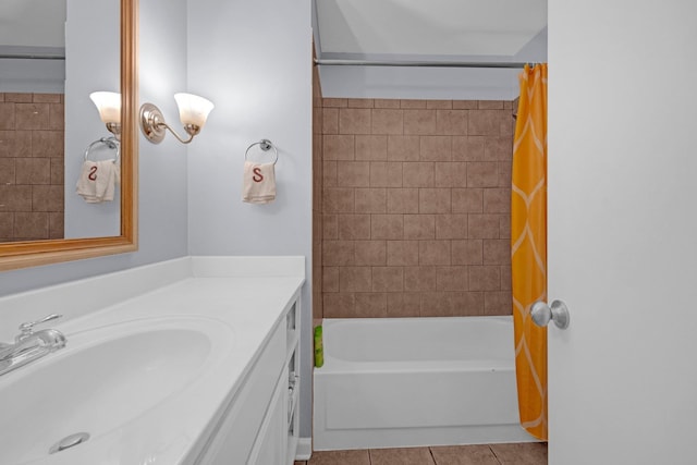 1822 Dragonfly Cv Unit 79, Germantown, TN 38138 - bathroom with vanity, tile patterned floors, and shower / bath combo