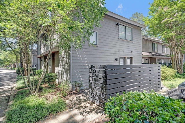 1822 Dragonfly Cv Unit 79, Germantown, TN 38138 - view of side of home