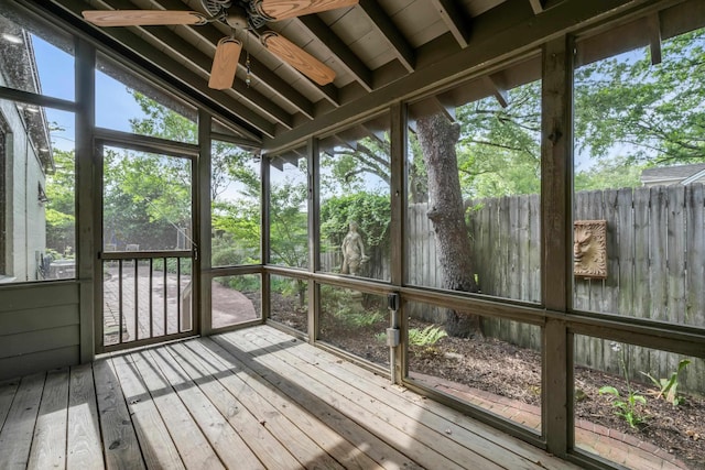 99 Red Acres Pl, Memphis, TN 38111 - unfurnished sunroom with ceiling fan and lofted ceiling