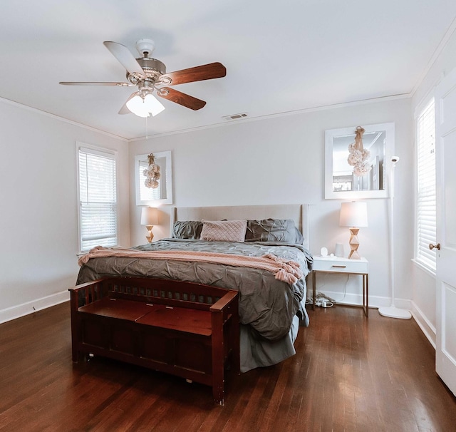 470 N Highland St, Memphis, TN 38122 - bedroom with wood finished floors, ornamental molding, a ceiling fan, and baseboards
