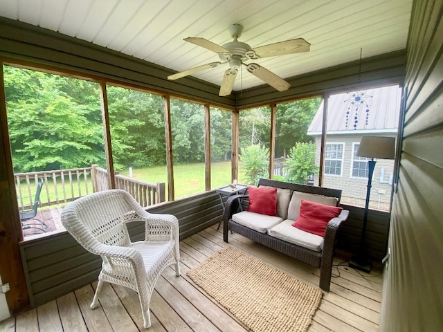 29 Frank Fwy, Iuka, MS 38852 - sunroom featuring a ceiling fan and an outdoor living space