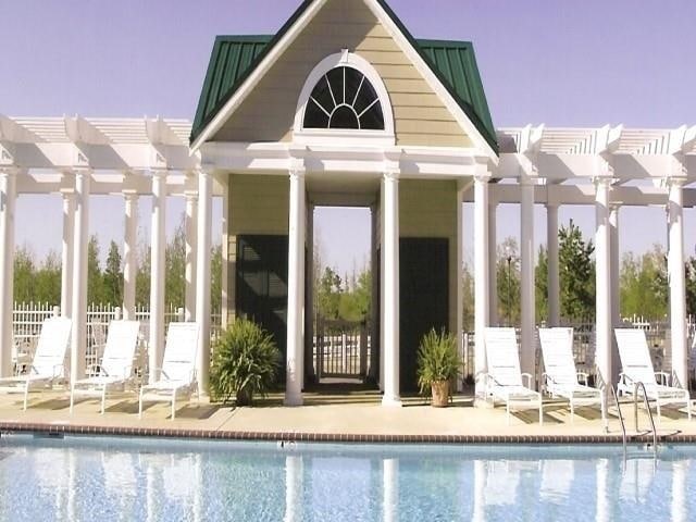 29 Frank Fwy, Iuka, MS 38852 - community pool featuring a pergola and a patio area