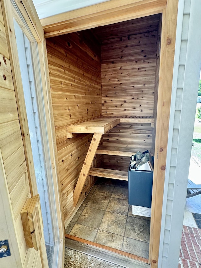 150 Westwood Cir, Ripley, TN 38063 - relaxing sauna featuring wood walls