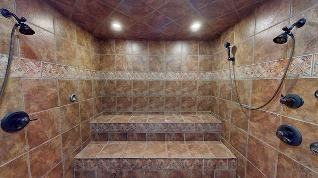 410 Shipwatch Pt, Savannah, TN 38372 - full bath featuring tiled shower and recessed lighting