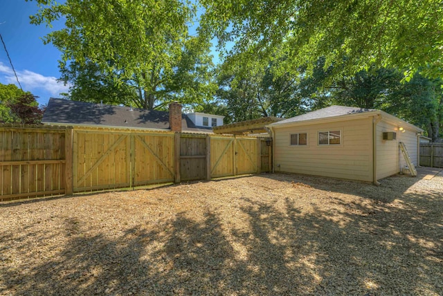 4834 Welchshire Ave, Memphis, TN 38117 - fenced backyard with a gate