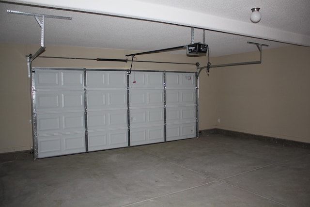 7407 Crayton Ridge Dr, Cordova, TN 38018 - garage with a garage door opener