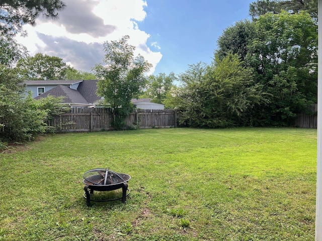 3393 Brownbark Dr, Memphis, TN 38115 - view of yard with a fire pit