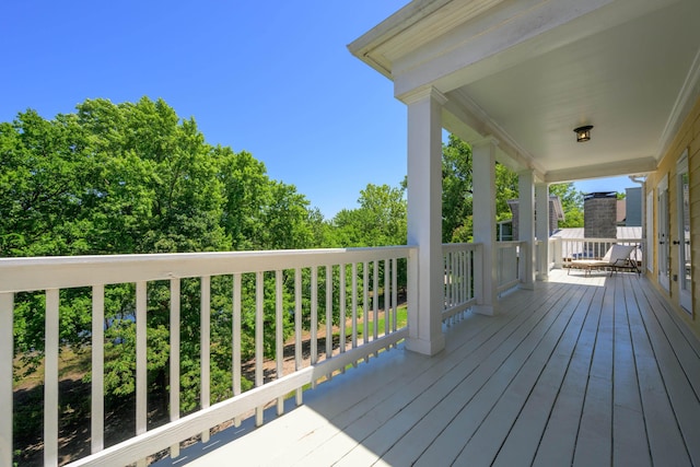 182 Harbor Isle Cir, Memphis, TN 38103 - view of wooden terrace