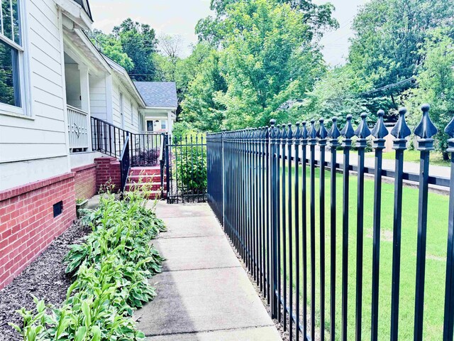 404 Williford Pl, Memphis, TN 38112 - view of yard