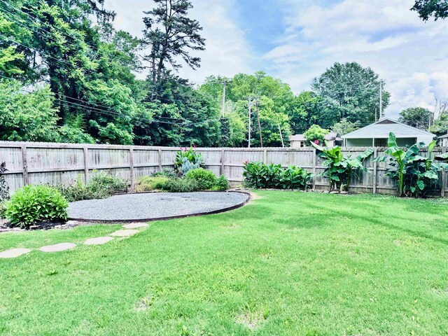 404 Williford Pl, Memphis, TN 38112 - view of yard