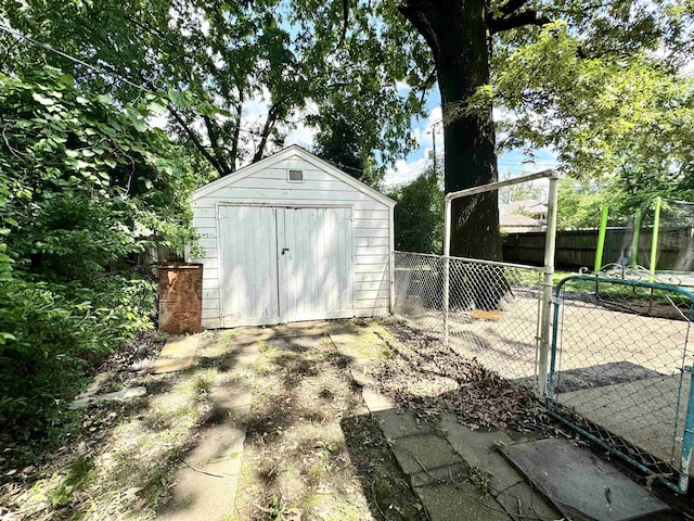 260 N Willett St, Memphis, TN 38112 - view of shed with a fenced backyard