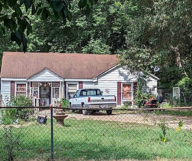 1715 Graggland Cir, Memphis, TN 38108 - view of front facade