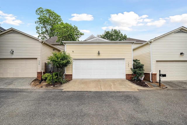 142 Granehampton Ln, Memphis, TN 38111 - view of front of home featuring brick siding