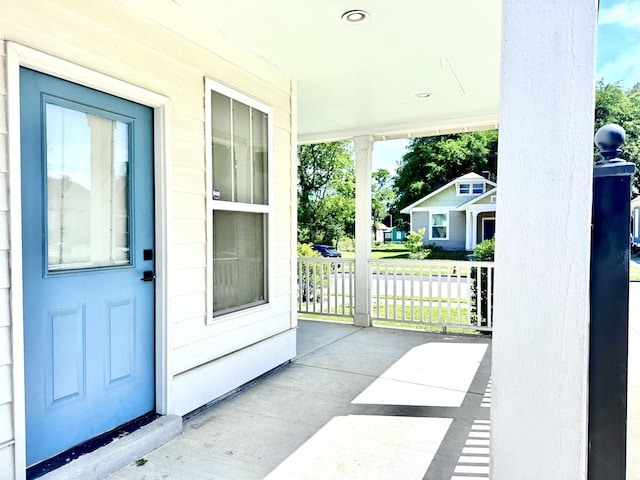 1742 Nelson Ave, Memphis, TN 38114 - view of covered porch
