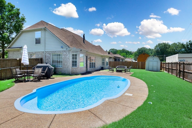 4528 Queen Sinclair Cir, Millington, TN 38053 - view of swimming pool featuring a patio and outdoor dining area