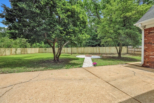 5236 Marynelle Cv, Memphis, TN 38116 - view of yard with a patio area