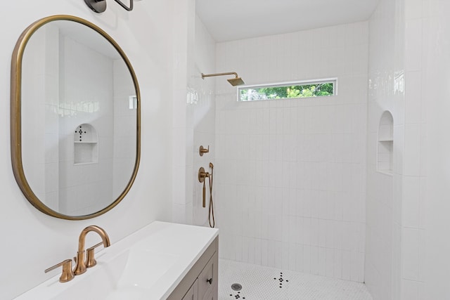 1466 Snowden Ave, Memphis, TN 38107 - full bath with tiled shower and vanity