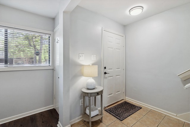 1819 Crossflower Cv Unit 85, Germantown, TN 38138 - tiled entryway featuring baseboards