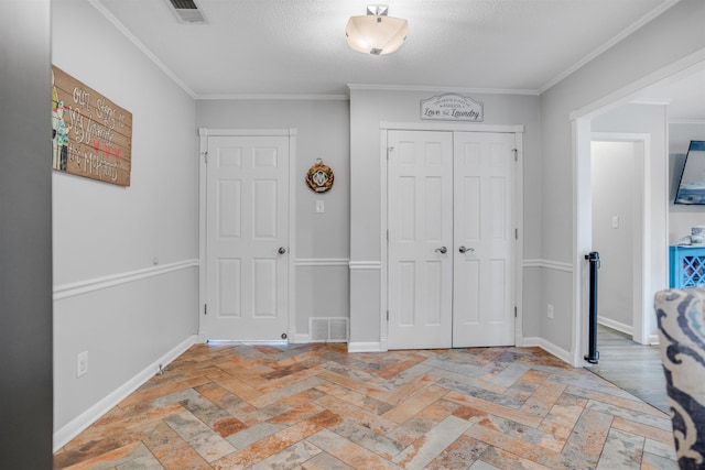 4951 Lynbar Ave, Memphis, TN 38117 - foyer with baseboards and ornamental molding