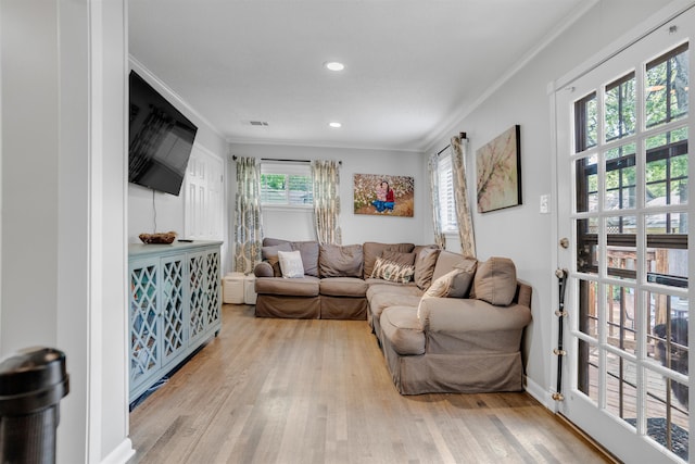 4951 Lynbar Ave, Memphis, TN 38117 - living area featuring ornamental molding, wood finished floors, and recessed lighting