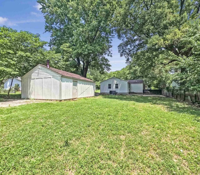 3547 Randolph St, Memphis, TN 38127 - view of yard featuring view of wooded area