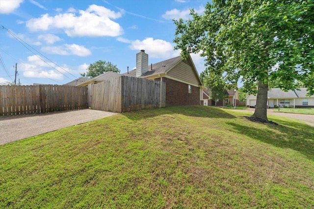 8394 Palm Springs Dr, Memphis, TN 38016 - view of yard