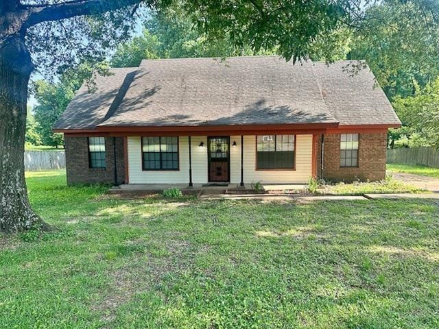 488 White Ash Dr, Southaven, MS 38671 - view of front of property with a porch