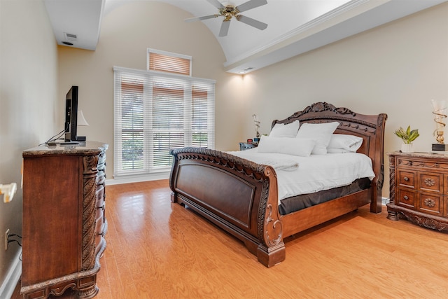 2660 Dibrell Trail Dr, Collierville, TN 38017 - bedroom with light wood-style floors, lofted ceiling, baseboards, and a ceiling fan