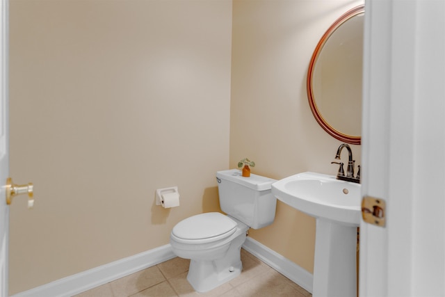 2660 Dibrell Trail Dr, Collierville, TN 38017 - half bath featuring tile patterned flooring, baseboards, and toilet