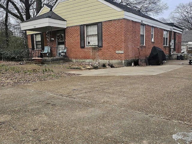 3034 Mccool Ave, Memphis, TN 38114 - view of home's exterior with brick siding