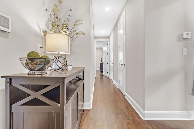 7415 Lost Grove Ln, Cordova, TN 38016 - corridor featuring wood finished floors and recessed lighting