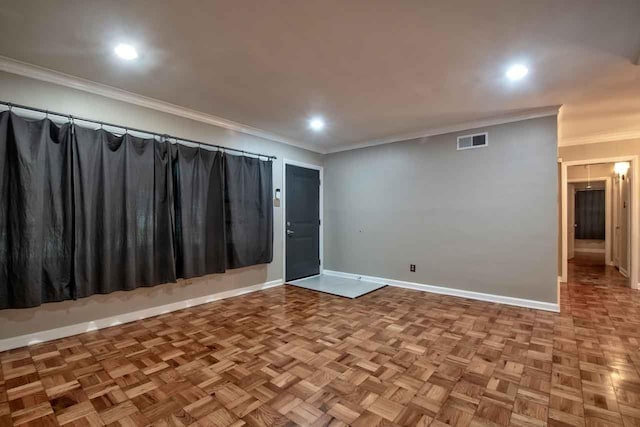 4737 Sequoia Ave, Memphis, TN 38117 - spare room with crown molding and recessed lighting