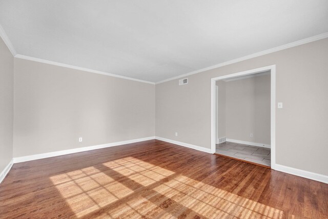 3051 Overbrook Dr, Memphis, TN 38128 - unfurnished room with wood finished floors and ornamental molding