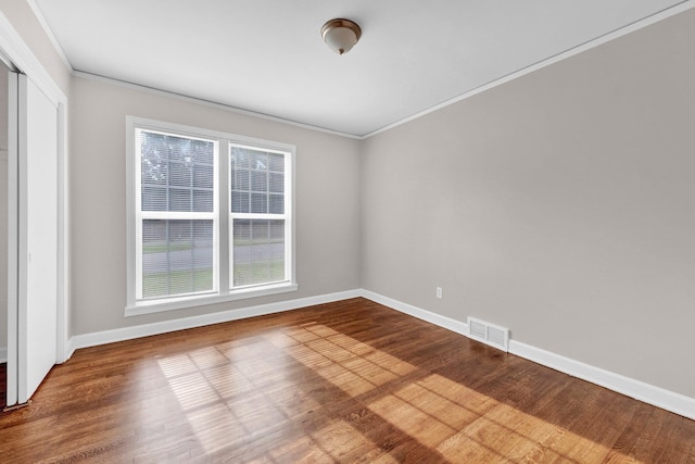 3051 Overbrook Dr, Memphis, TN 38128 - unfurnished room featuring wood finished floors and ornamental molding