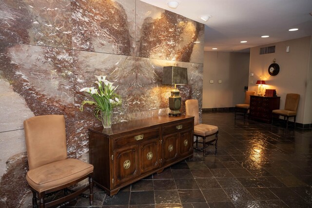 475 N Highland St Unit 3H, Memphis, TN 38122 - welcome area with recessed lighting