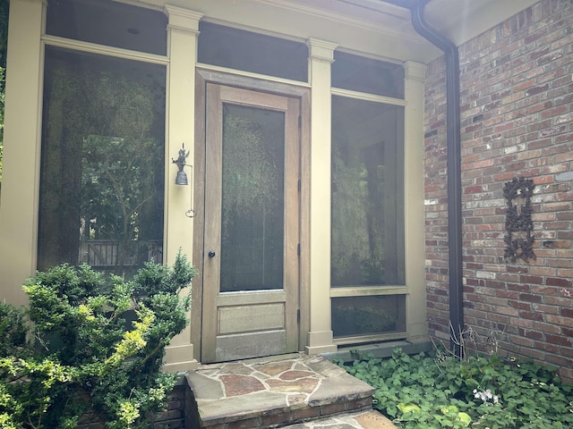 4042 Goodlett Cv, Memphis, TN 38111 - property entrance featuring brick siding