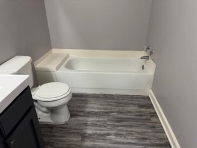 4429 S Cedar Bark Cv, Memphis, TN 38128 - full bath with a garden tub, vanity, and wood finished floors
