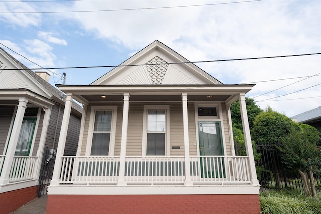 378 Mulberry St, Memphis, TN 38103 - view of front of house with covered porch