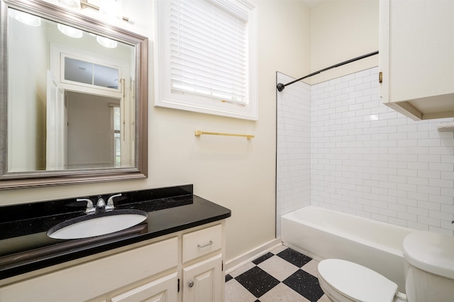 378 Mulberry St, Memphis, TN 38103 - full bath featuring vanity, tile patterned floors, and shower / bath combination