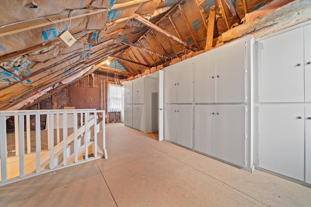4654 Hemlock Ln, Memphis, TN 38117 - view of unfinished attic