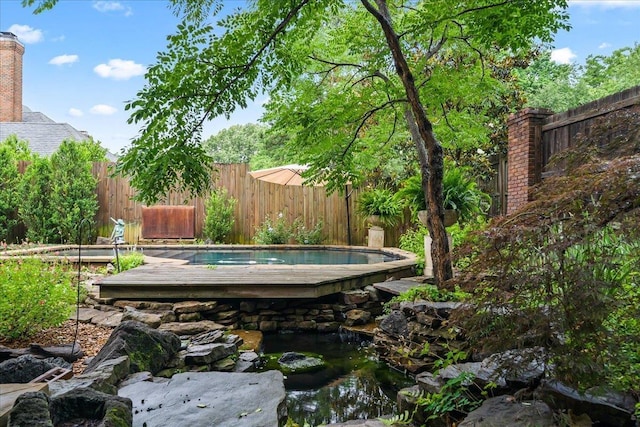 4654 Hemlock Ln, Memphis, TN 38117 - view of fenced yard