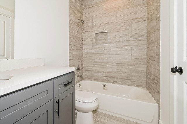 3615 Kearney Ave, Memphis, TN 38111 - full bath featuring vanity and washtub / shower combination