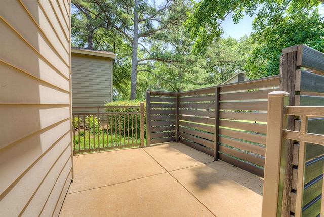 1841 Fernspring Cv Unit 26, Germantown, TN 38138 - view of patio with a gate