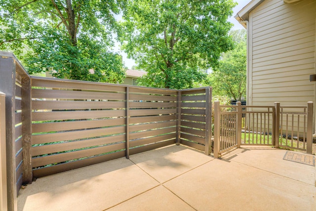 1841 Fernspring Cv Unit 26, Germantown, TN 38138 - view of patio / terrace