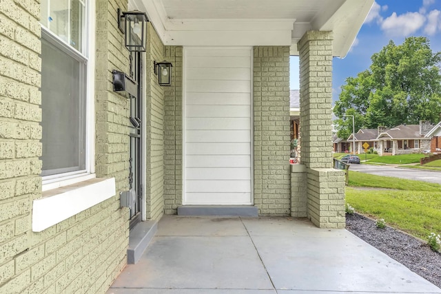 764 Garland St, Memphis, TN 38107 - entrance to property featuring a porch