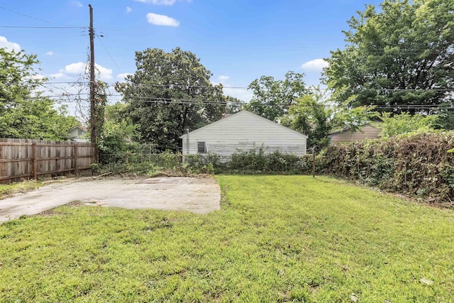 764 Garland St, Memphis, TN 38107 - view of yard featuring a patio area